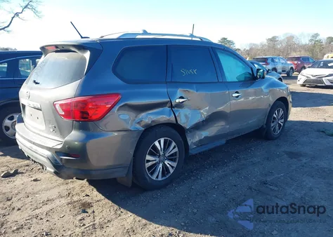 2017 Nissan Pathfinder Sl z USA, uszkodzony, nr VIN 5N1DR2MM6HC618400